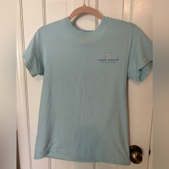 SOLD NWOT Simply Southern Small/XS Pineapple Tee - Picture 2 of 2